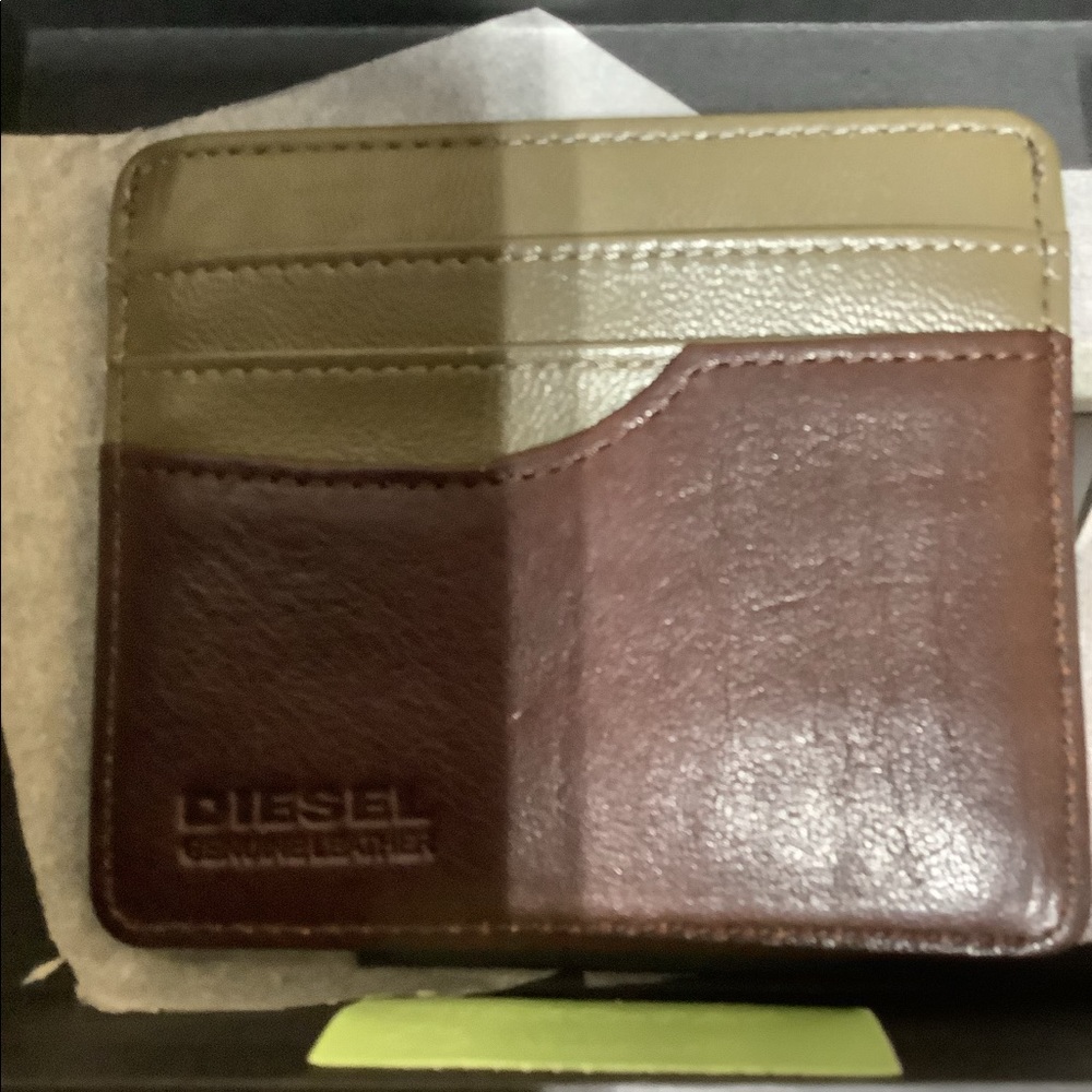 Deisel Card Holder - Picture 2 of 3